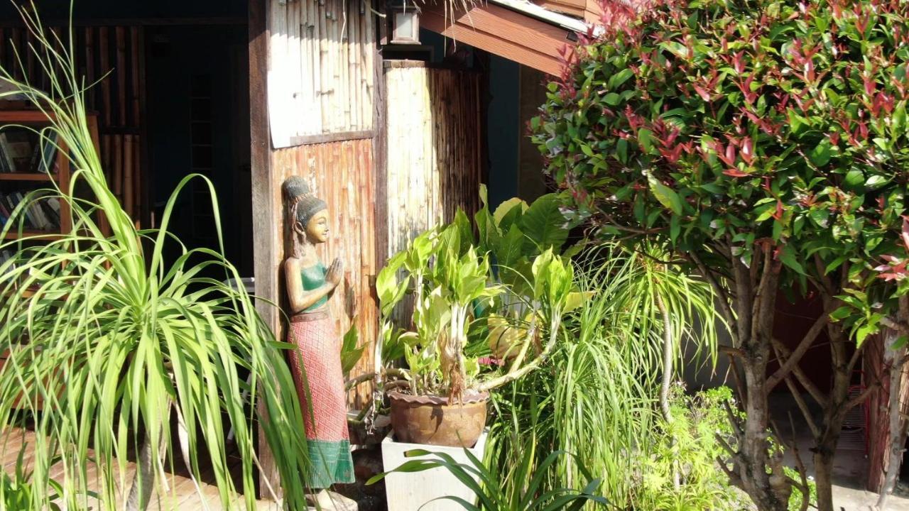Lanta New Coconut Bungalow Koh Lanta Exterior photo